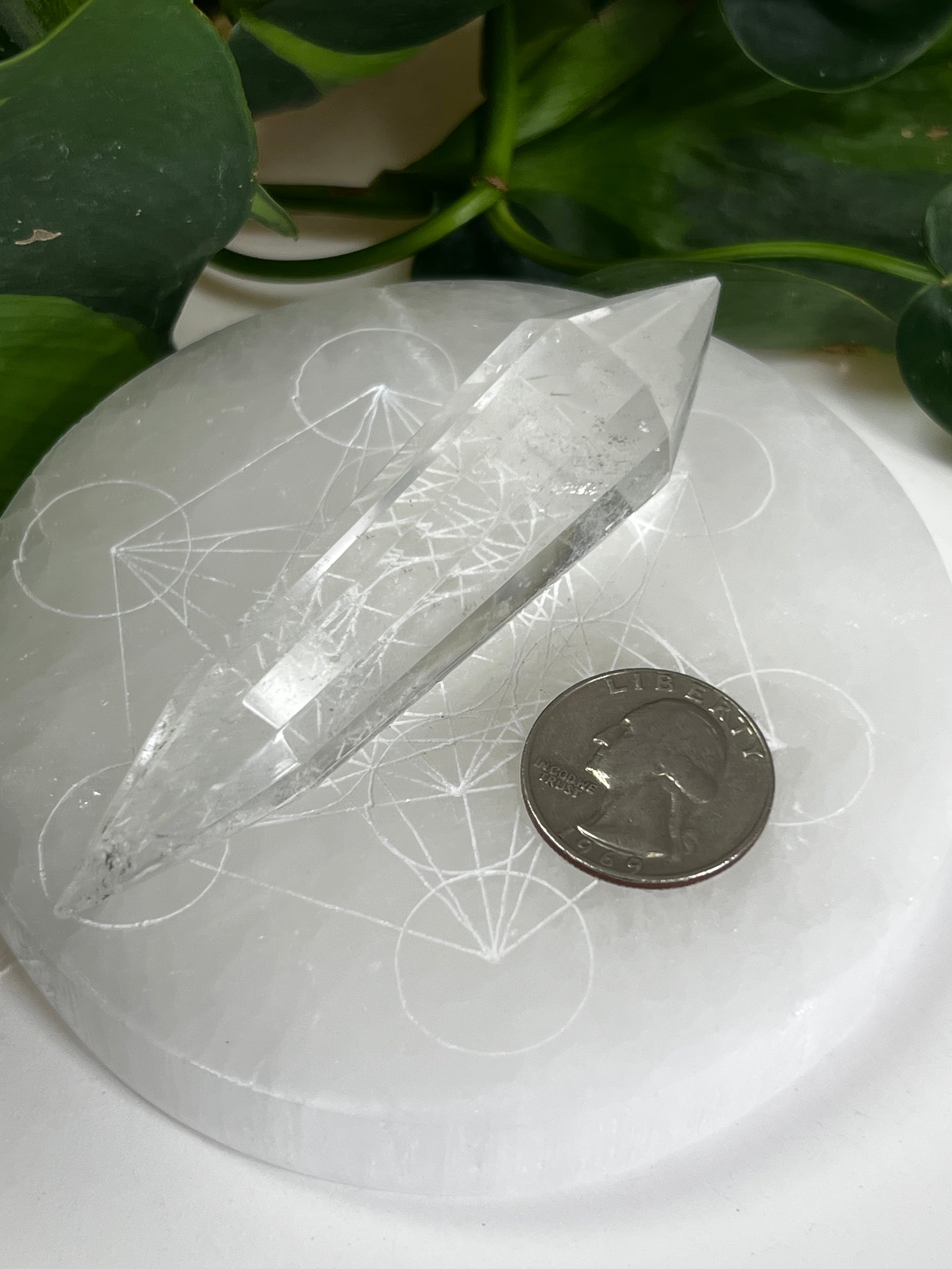 Vogel Cut Quartz Wand