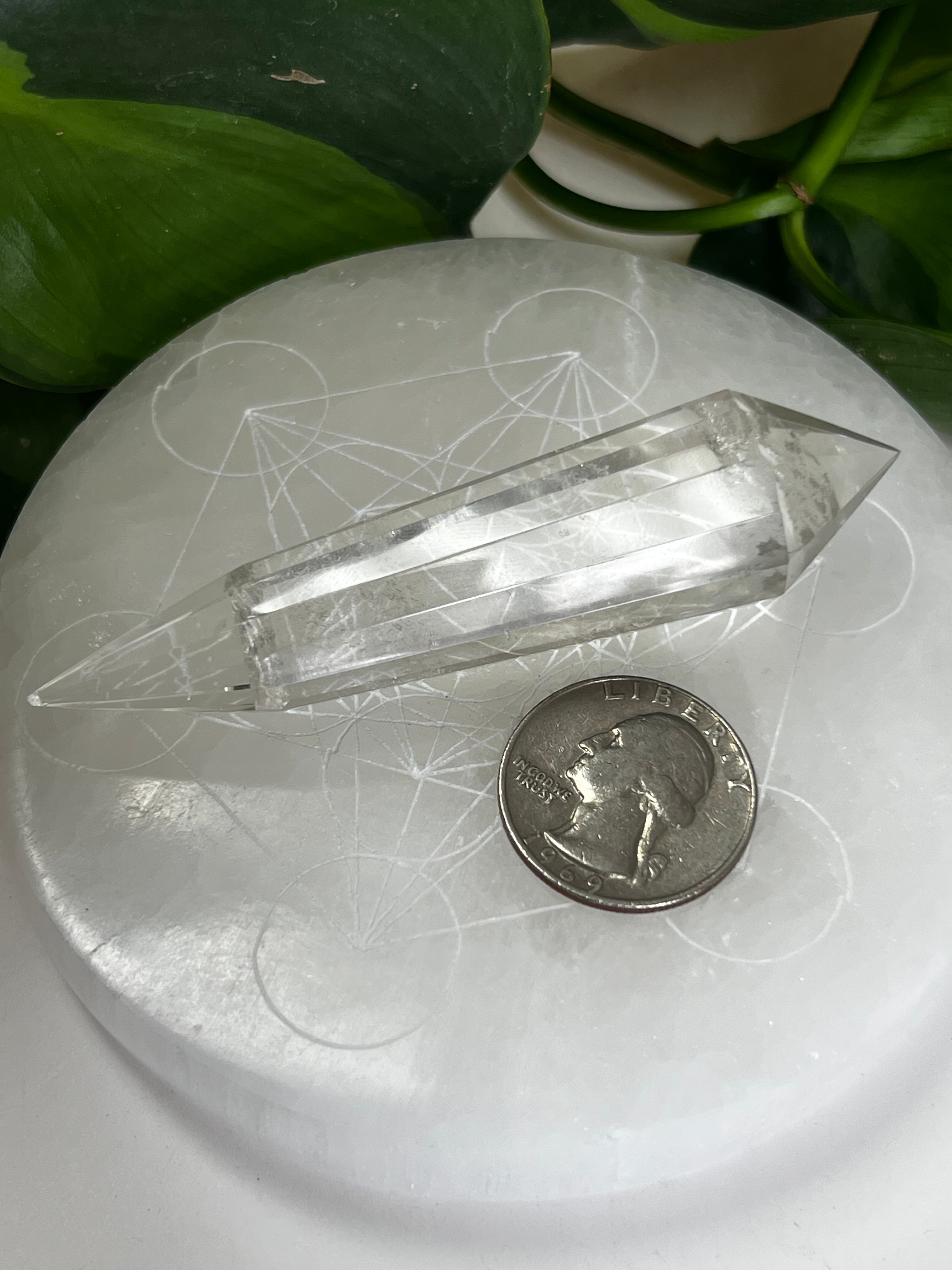 Vogel Cut Quartz Wand