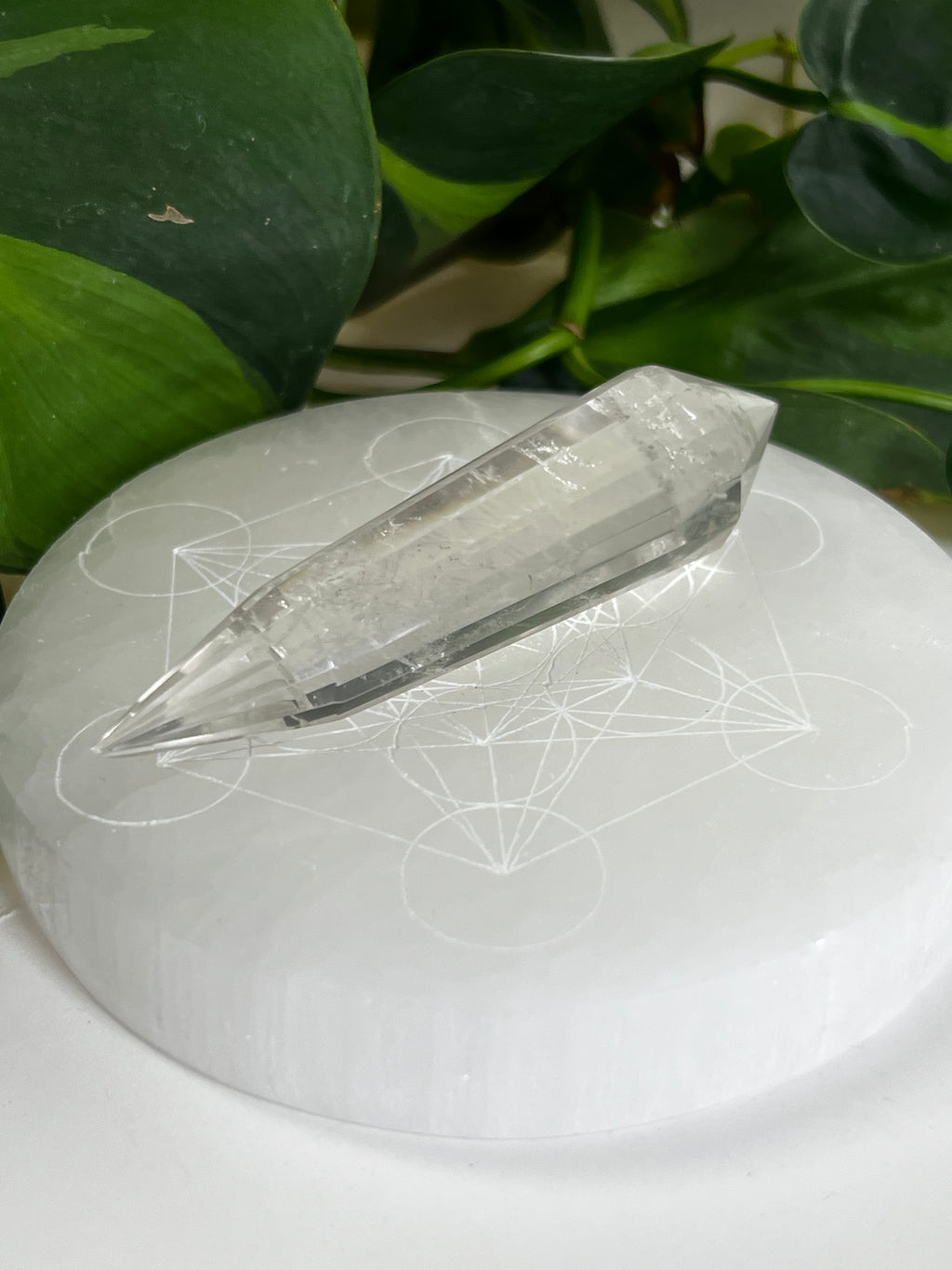 Vogel Cut Quartz Wand