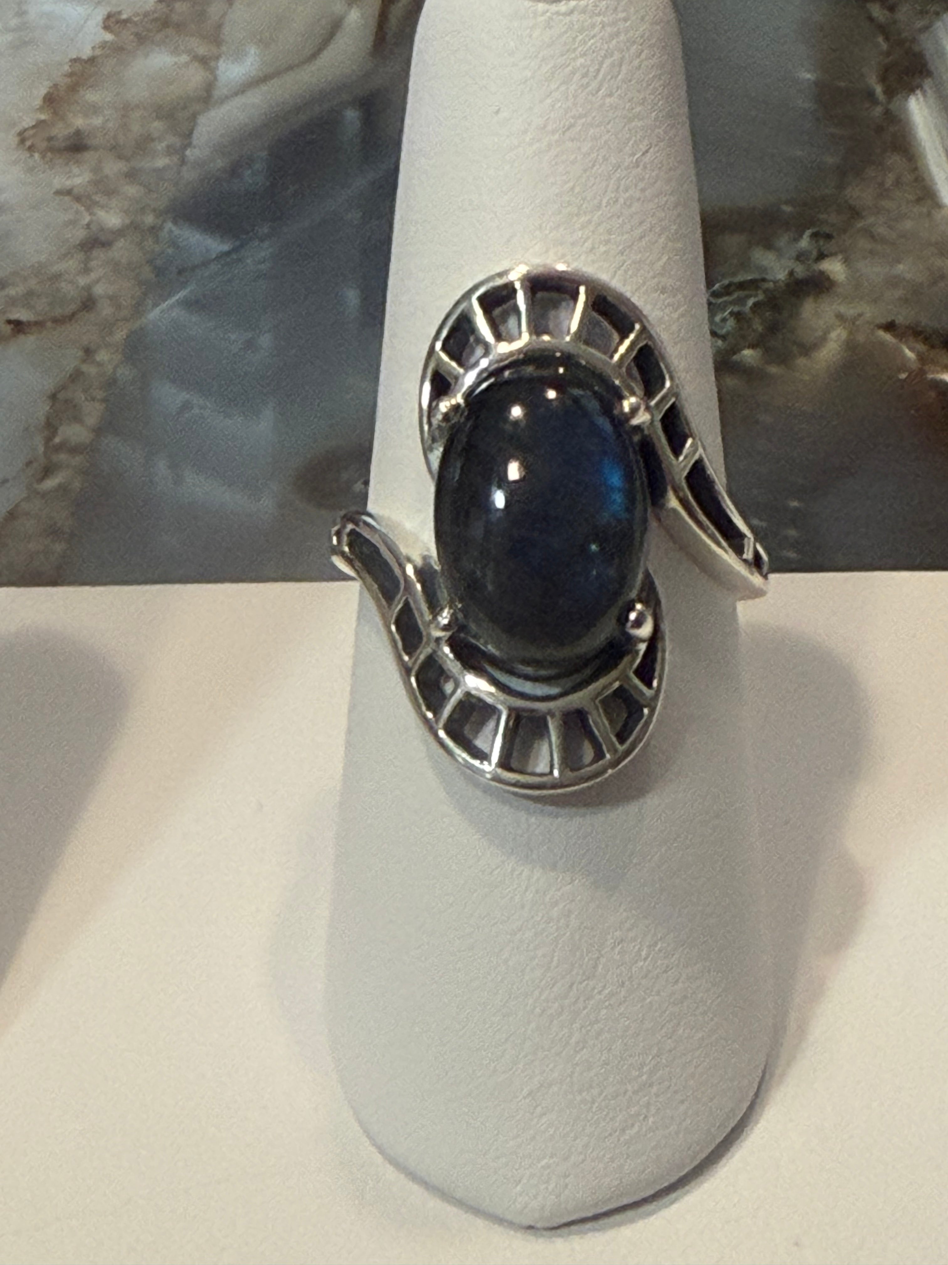 Labradorite Oval Shell Style Sterling Silver Ring