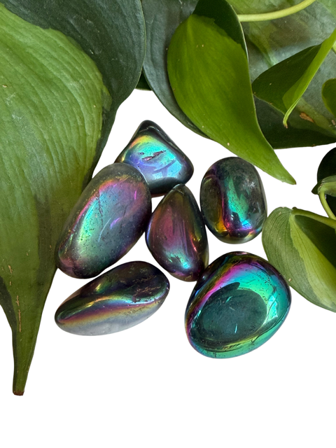 Tumbled Quartz Titanium
